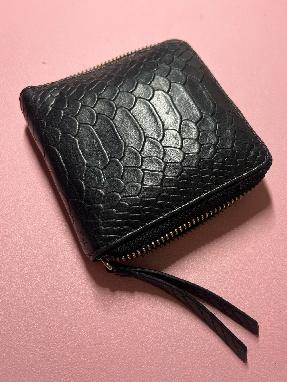 And Other Stories - Croc Embossed Leather Zip Wallet (Color: Black)